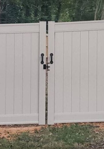 hero-image White fence - Privacy Fence