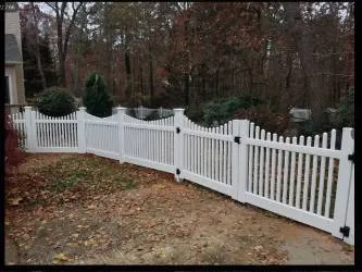 scalloped picket fence